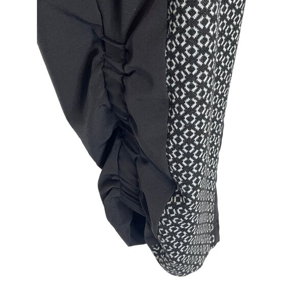 Chicos Zenergy Pants Large Black White Ankle Pull On Colorblock - Picture 6 of 12